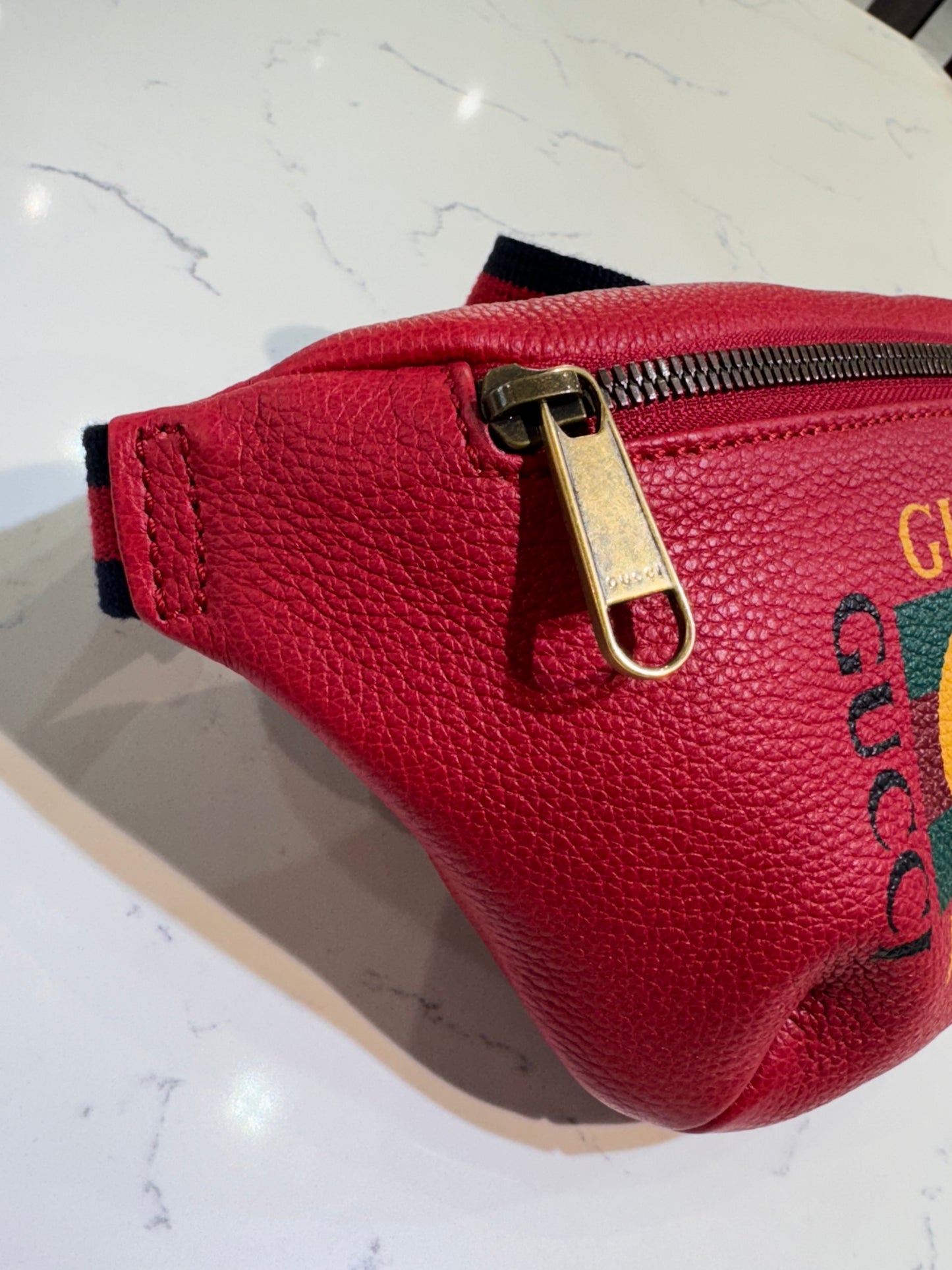 GUCCI LOGO RED SMALL BELT BAG