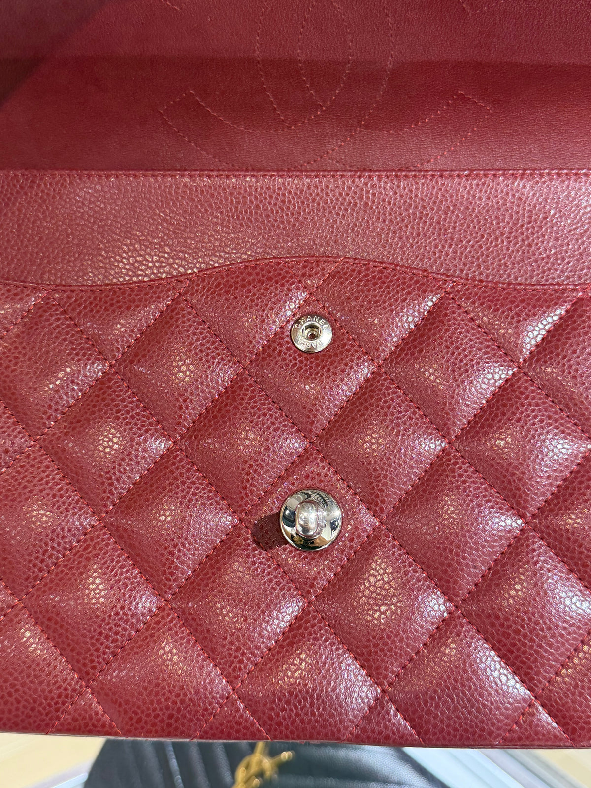 Pre-Owned CC Classic Double Flap Burgundy Caviar Jumbo Silver Hardware