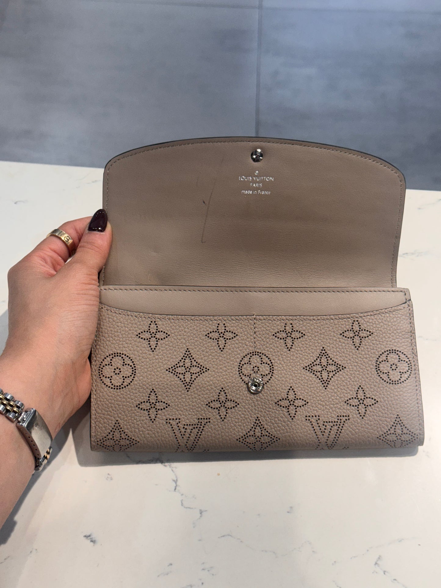 Louis Vuitton Monogram Mahina Iris Wallet