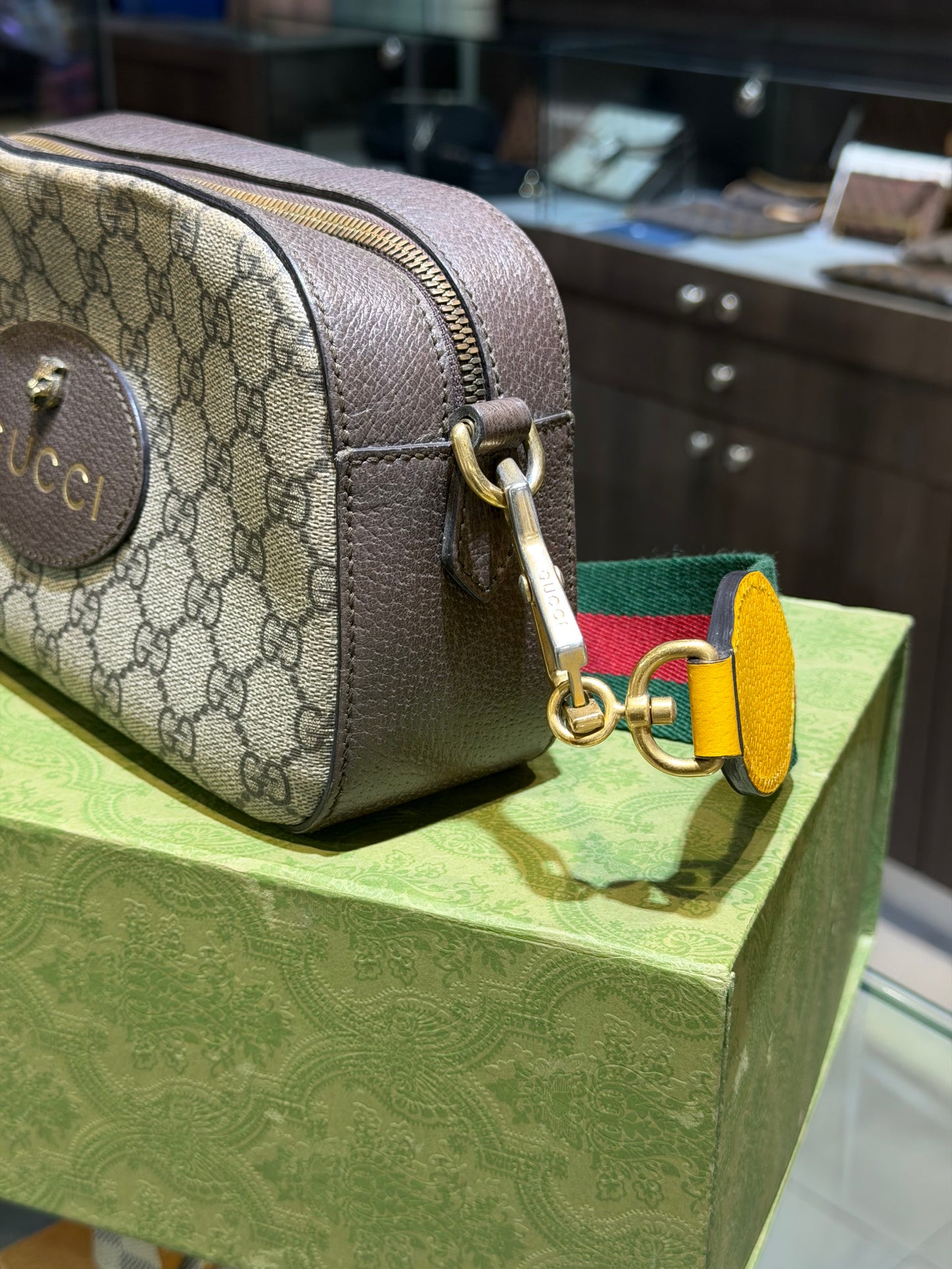 Pre-Owned GG Supreme Neo Vintage Crossbody Bag