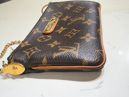 Louis Vuitton Monogram Milla Pochette