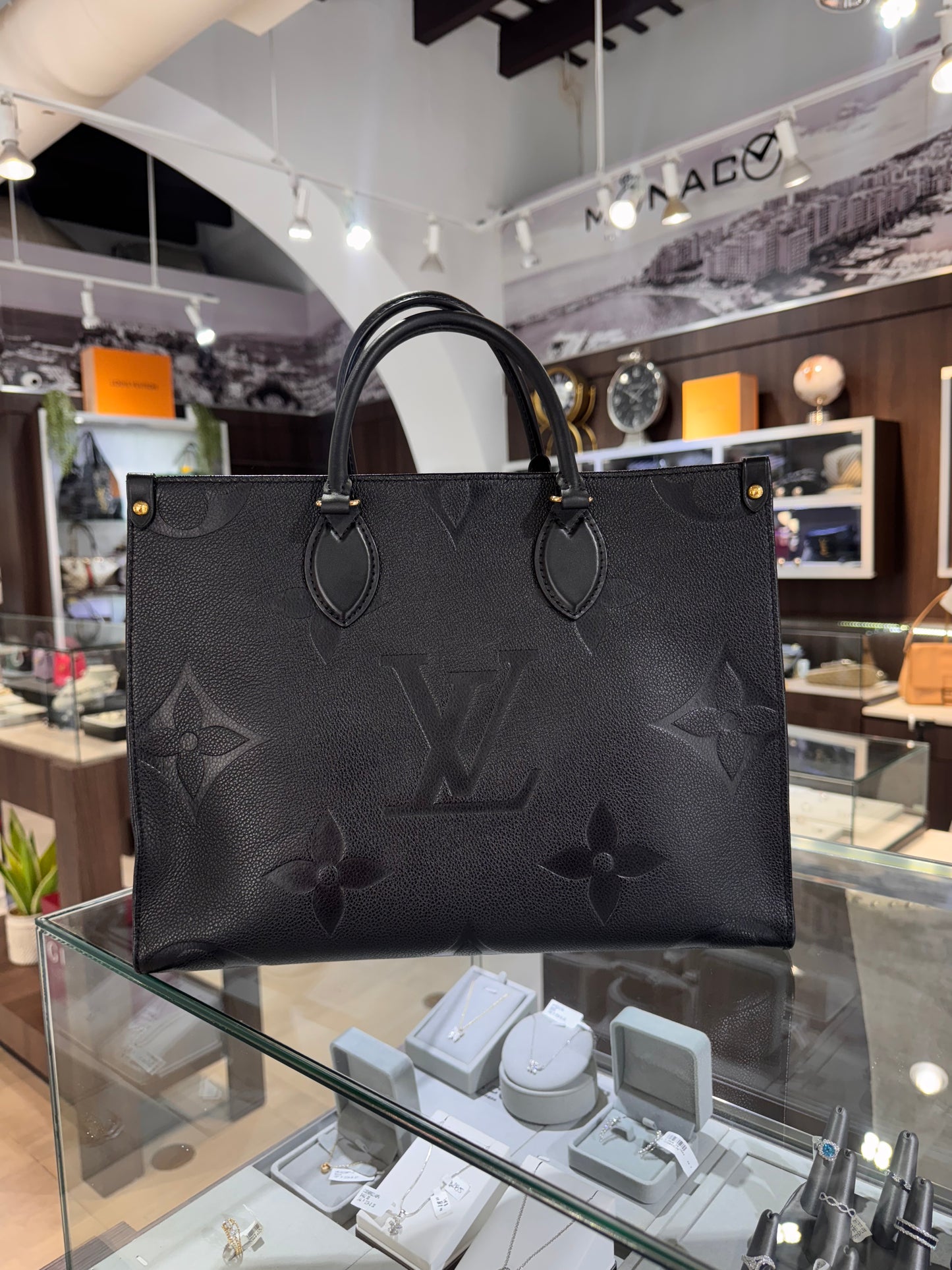 Louis Vuitton OnTheGo MM Empreinte  Noir Obscur