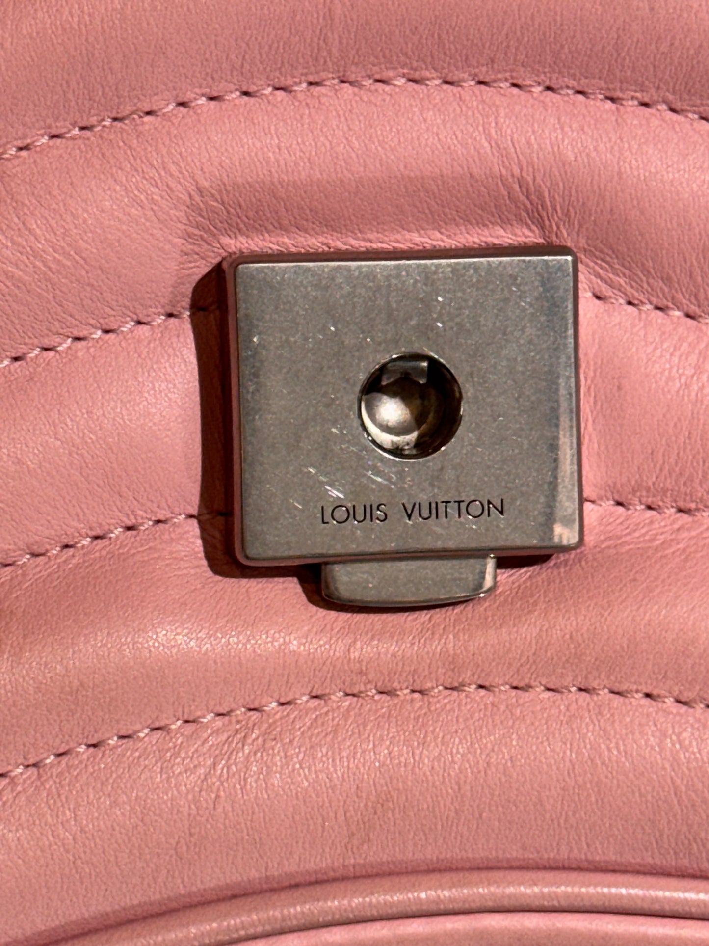 Louis Vuitton Leather New Wave MM