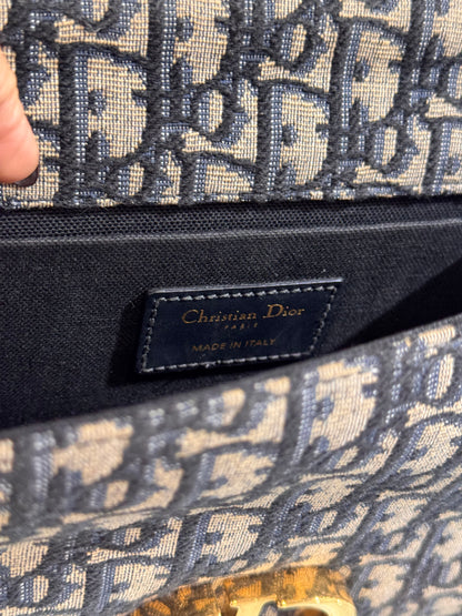 Christian Dior 30 Montaigne Blue Dior Oblique Bag