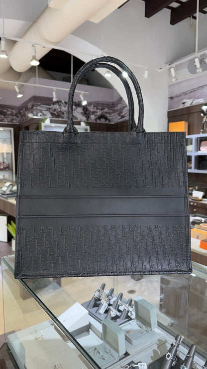 Pre-Owned CD Book Large Tote Noir Calfskin
