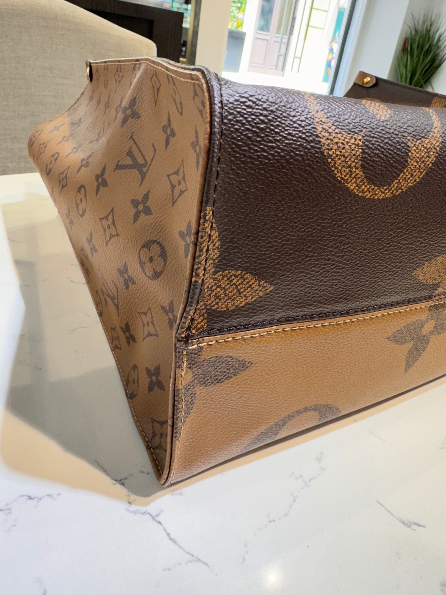 Louis Vuitton OnTheGo GM Reverse Monogram