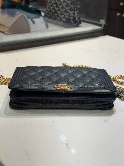 Pre-Owned CC Boy Wallet On Chain Black Caviar Gold Hardware