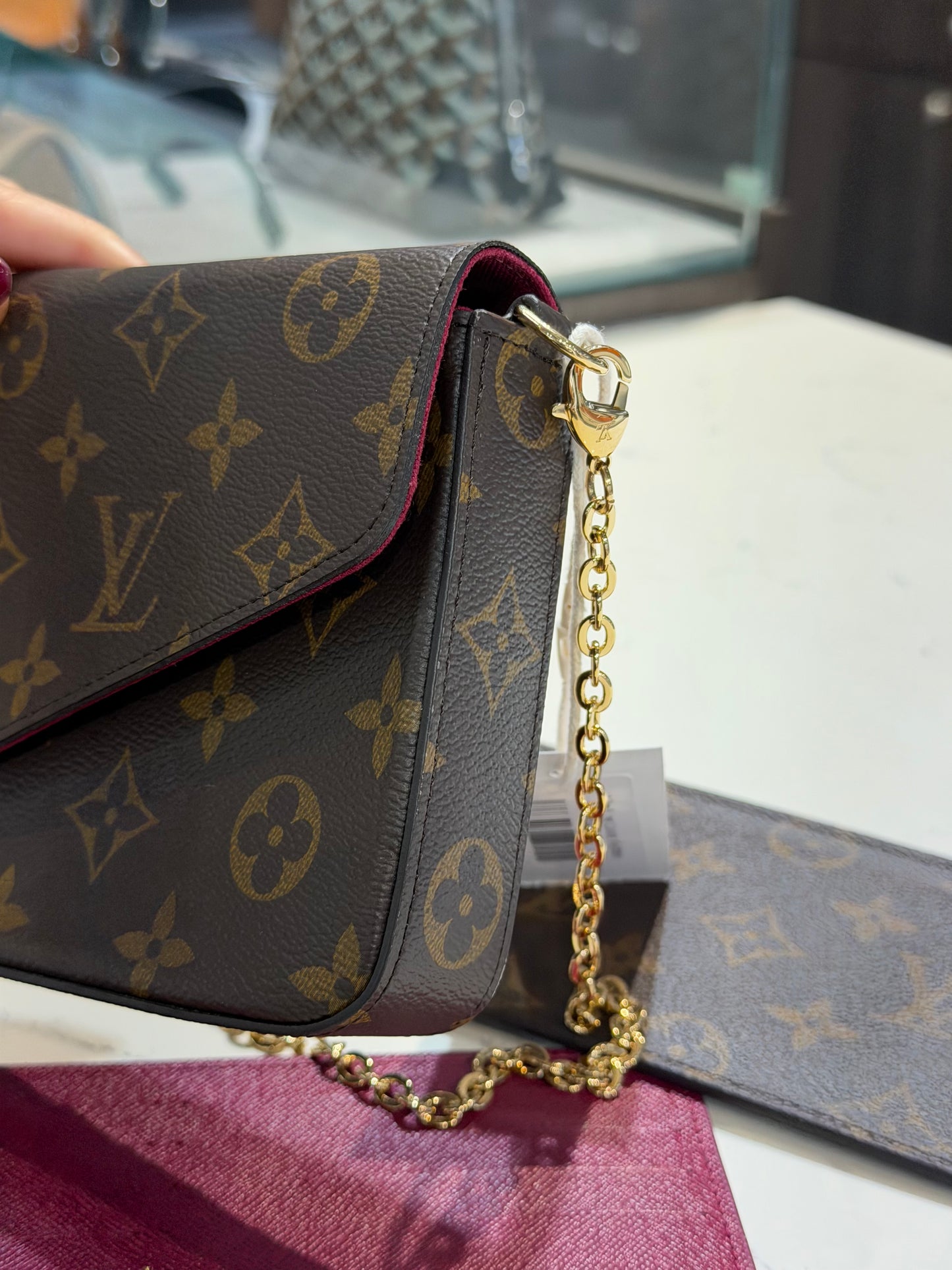 Pre-Owned LV Pochette Monogram Félicie