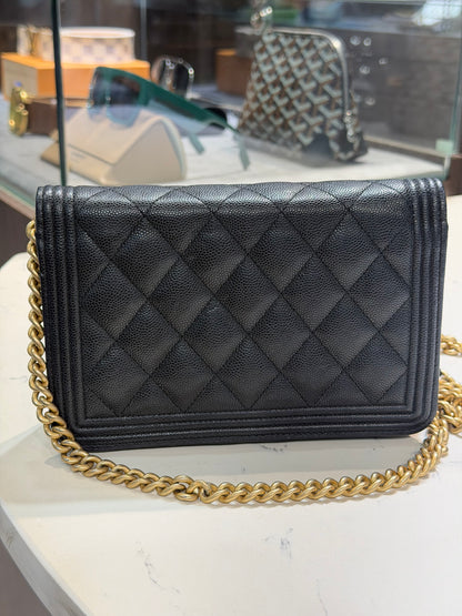 Pre-Owned CC Boy Wallet On Chain Black Caviar Gold Hardware