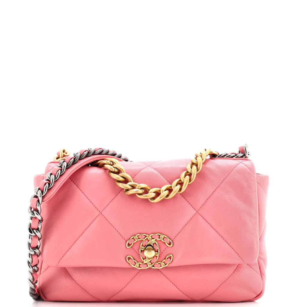 Pre-Owned Pink Lambskin CC 19 Small Flap